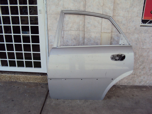 Puerta Trasera Izquierda Chevrolet Optra 2004/2005 Original