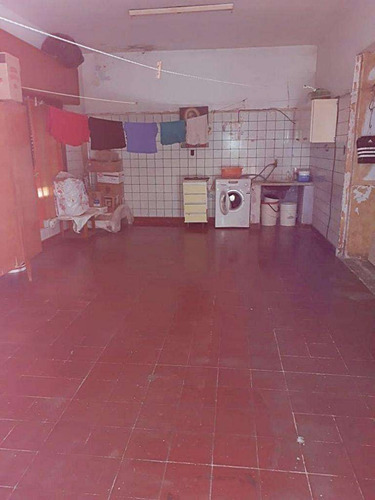Imagen 13 de 15 de En Venta! Local + 2 Deptos 2 Amb. + Quincho