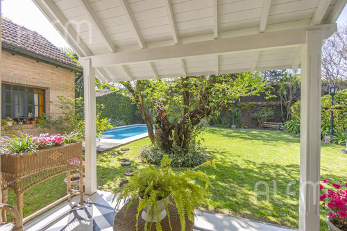 Casa En Lomas De Zamora Oeste