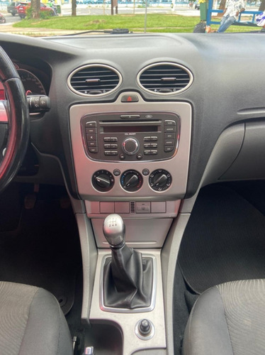 Ford-focus Sadan 1.6