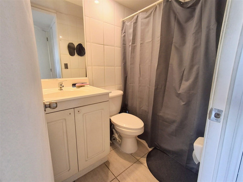 Departamento En Venta De 2 Dorm. En Santiago