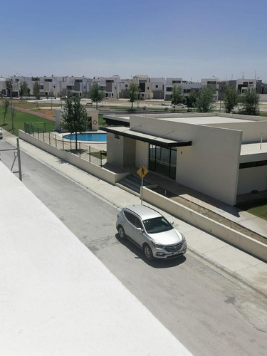 Casa En Venta Col. Rinconada Colonial Sector Bugambilias, Apodaca