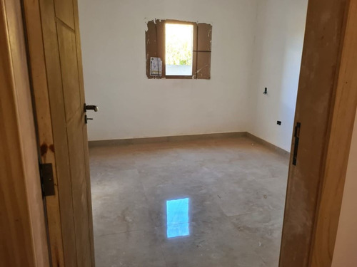 Imagem 20 de 30 de Linda Chácara Com 04 Dormitórios, Piscina, Salão De Jogos, Bem Localizada, À Venda, 1000 M² Por R$ 450.000 - Zona Rural - Pinhalzinho/sp - Ch0982
