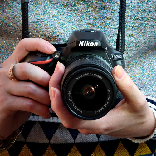 Imagen 8 de 10 de Kit Camara D5600 Y Lente 18-55mm Vr Dslr Nikon Original
