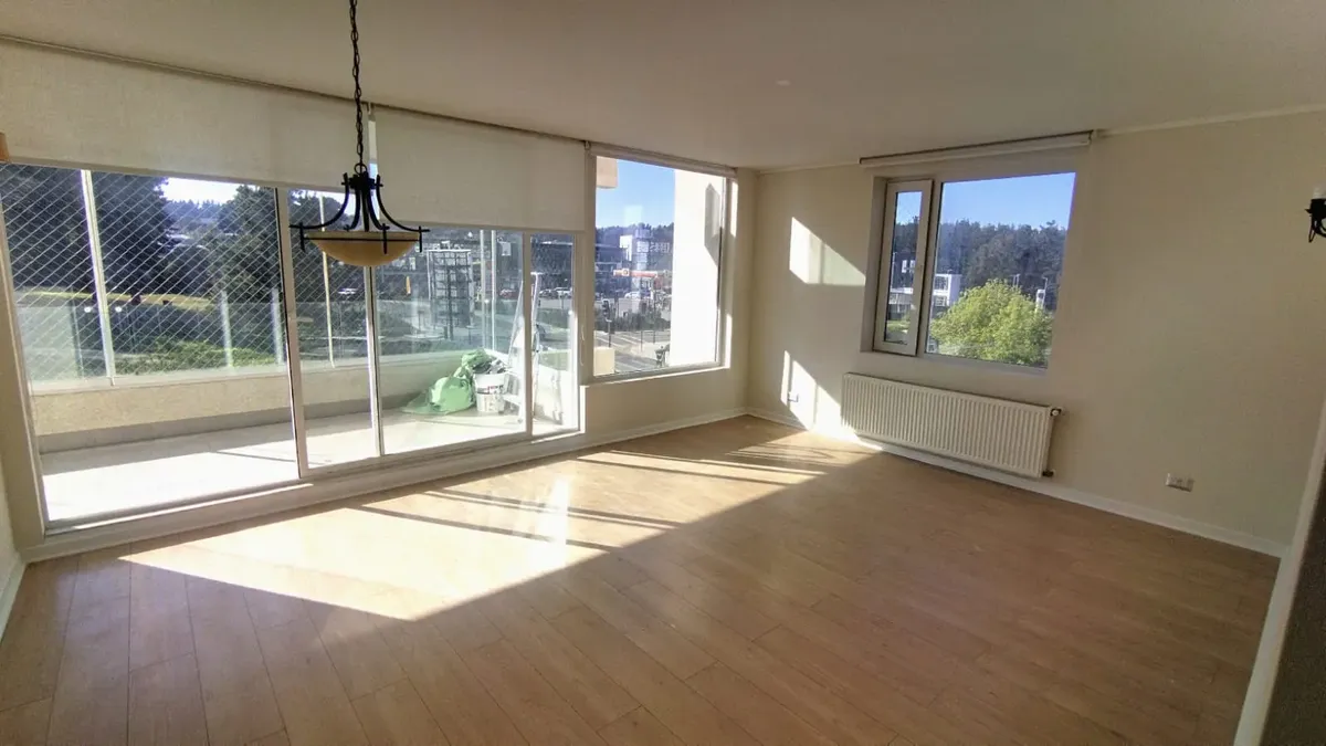 Imagen 3 de 30 de Amplio 3d3b1e1b Con Terraza Vidriada Vista Despejada Bosques
