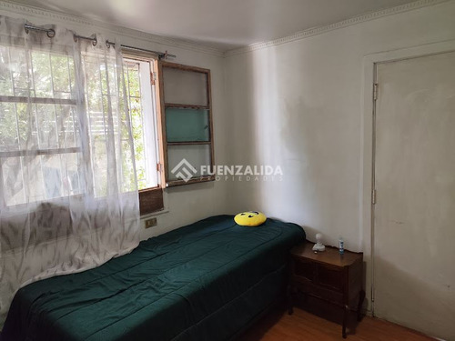 Casa En Venta De 2 Dorm. En Macul