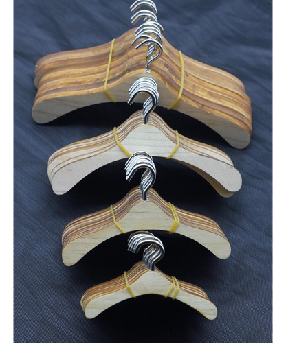 3 Perchas De Madera Para Casa De Muñecas Con Gancho De 12