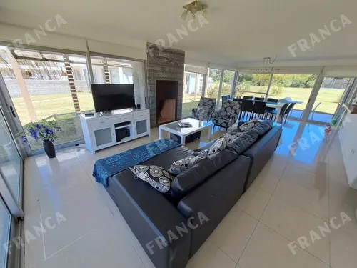 comprar Casa En Alquiler En Complejo Silente, A 200 Metros Del Mar. (ref: Fro-739)