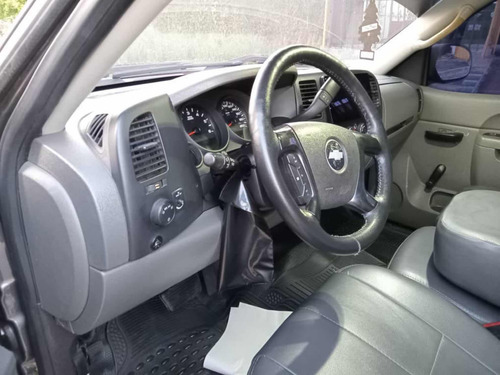 Chevrolet Silverado Automática