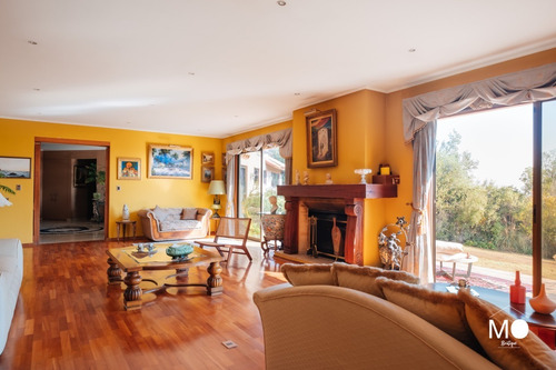 Imagen 3 de 21 de Gran Casa En Venta Peñalolen Alto, Condominio Arboletum!!