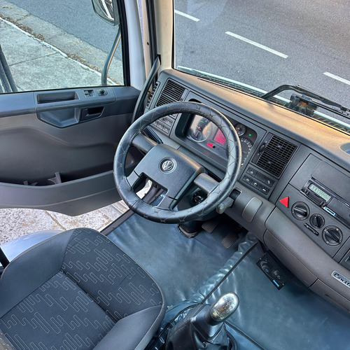 Vw 24-280 Constellation Leito Ano 2016 Bitruck 8x2 Financia