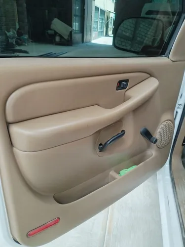 Chevrolet Silverado Pickup Silverado 2500 Custom 5vel Mt