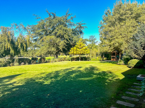 Venta Borde Cancha 7 Doms 7 Baños Las Brisas Chicureo