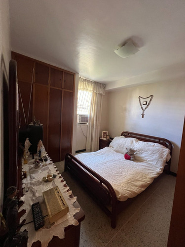 Se Vende Apartamento 108m2. Montalban.