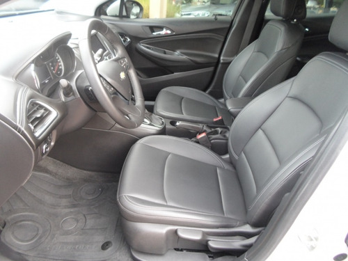Imagem 11 de 13 de Chevrolet Cruze Lt Sedan 1.4