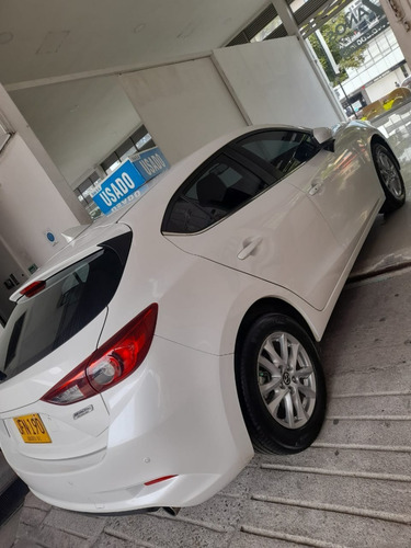 Imagen 3 de 8 de Mazda 3 Touring Sport