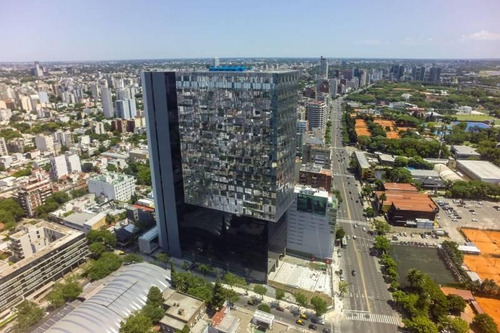 Imagen 1 de 10 de Oficina En Centro Empresarial Libertador