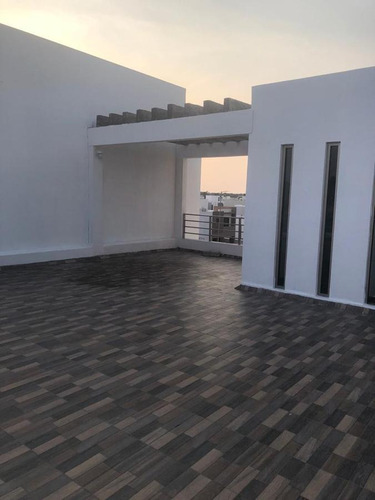 Imagen 20 de 20 de Lomas De La Rioja, Casa En Venta Con Recámara Eh Planta Baja Y Roof Garden Con Espectacular Vista
