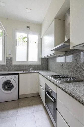Imagen 5 de 9 de ¡planta Baja Con Jardin, Pleno Recoleta, Con Dormitorio En Suite, Con Lavarropa Y Toilette!