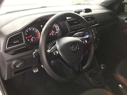 Imagem 5 de 15 de Vw Saveiro 1.6 Cross Cd - 2019