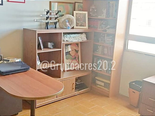 Imagen 8 de 16 de En Venta Amplio Pent House En El Pueblo De San Antonio De Los Altos. Edo. Miranda. Ah.