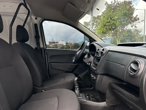 Renault Kangoo 1.6 Mt Panel