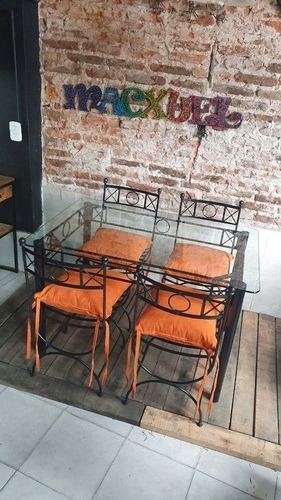 Imagen 2 de 7 de Mesa Comedor 120x80 + 4 Sillas Hierro Cristal 10mm Almohadon