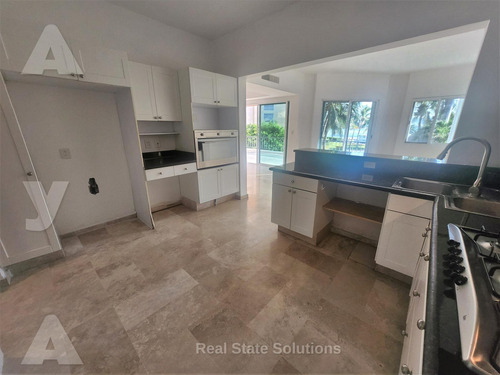 Departamento En Venta/renta, 3 Recámaras, Vista A Laguna, Isla Dorada, Cancún