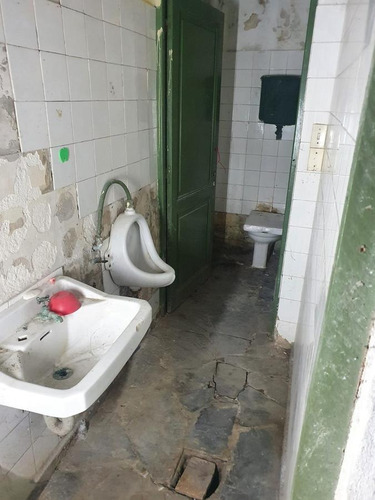 Imagen 9 de 9 de Juan Carlos Gomez Esq Peatonal Sarandi