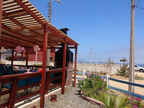 Casa Frente A La Playa Algarrobo Norte