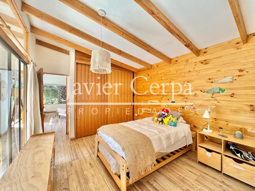 Casa Se Arrienda De Marzo A Diciembre, A Pasos De Playa