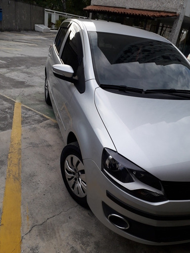 Volkswagen Fox 2014 1.0 12v Bluemotion Total Flex 5p