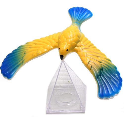 K Amazing Balancing Eagle Com Suporte De Pirâmide Magic Bird