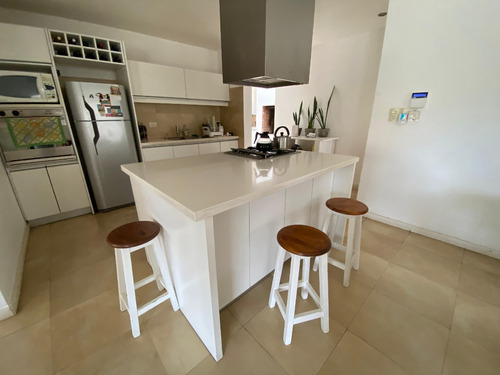 Casa En Villa Martita Sobre Calle Grassi, Santa Rosa, La Pampa