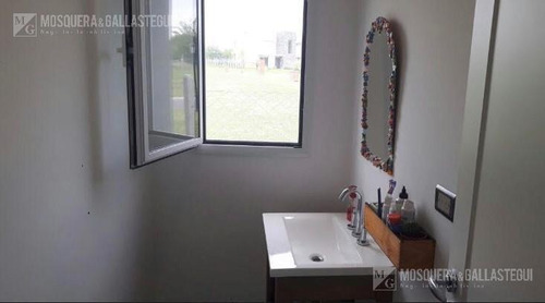 Imagen 7 de 9 de Lindísima Casa Con Pileta En San Eduardo