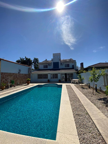 Casa En Barrio Santa Clara De Libertador Al Rio
