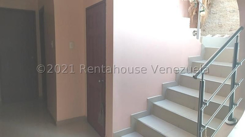 Imagen 2 de 13 de Rentahouse Vende San Diego 22-2179 Yudermy M. 0414-4115155