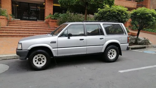 Mazda B2000 2.0
