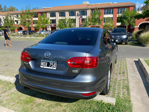 Volkswagen Vento 2.5 Luxury 170cv 2014