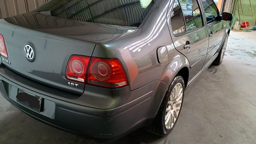 Volkswagen Bora 1.8 Highline T 180cv