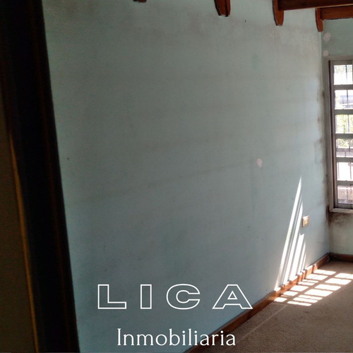 Imagen 11 de 15 de Casa En Venta Sobre Calle C. Escalada 3271 De La Ciudad De San Lorenzo, A 40 Metros De La Rn11