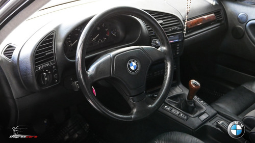 Imagen 8 de 12 de Bmw Serie 3 2.0 328i Sedan