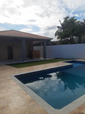 Imagem 7 de 13 de Linda Casa Com Excelente Piscina Pé Na Areia No Jardim Cibra