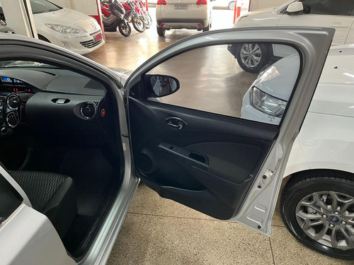 Etios 1.5 Hatch X Plus