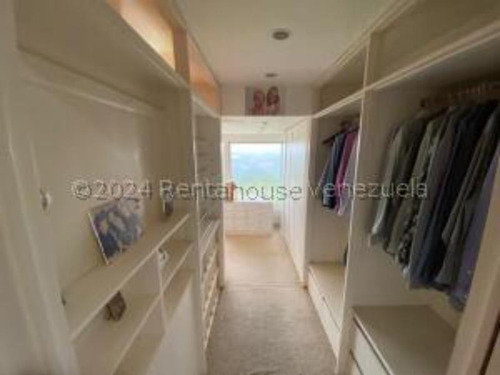 #24-15036 Esplendia Casa En La Lagunita Country Club