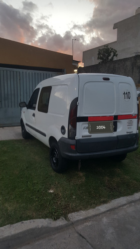 Kangoo 1.9 Diesel Con Asientos Traseros Y Vidriada.
