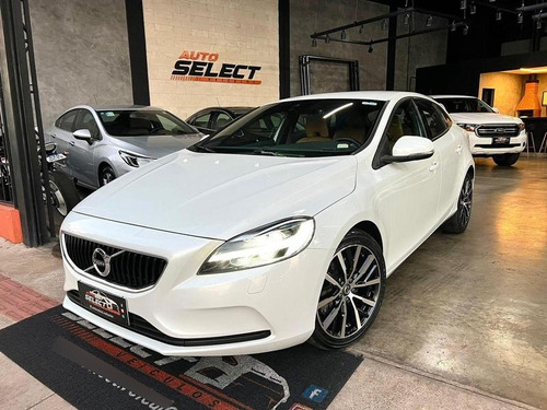 Volvo V40 T4 Momentum