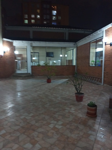 Venta De Exelente Apartamento Barrio Marsella