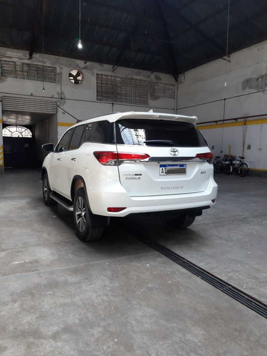 Toyota Sw4 2.8 Srx 177cv 4x4 7as At 2019