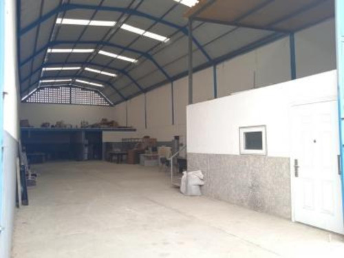 Imagen 2 de 5 de Venta De Galpon En El Sector De El Placer En Palavecino.